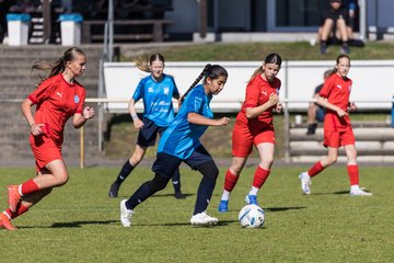 Bild 39 - wBJ TuS Rotenhof - Holstein Kiel : Ergebnis: 1:4